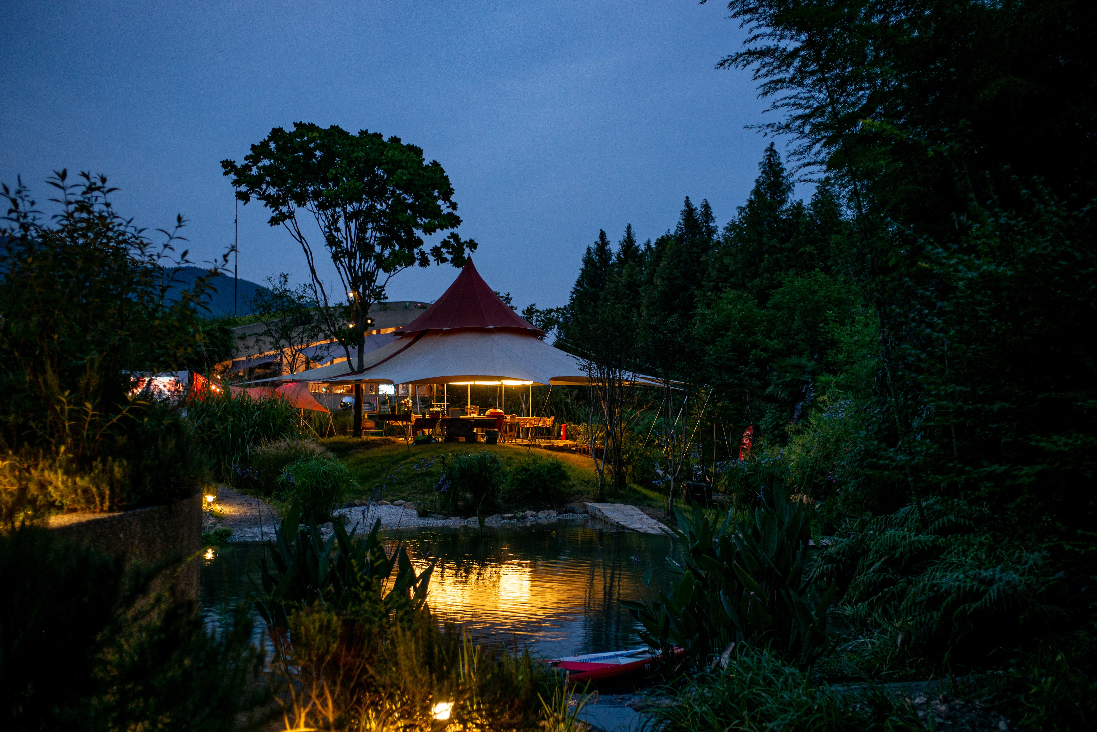 Loop's Event-Zelt · Volcano - Ansicht 1